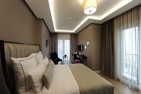Le Petit Palace Hotel