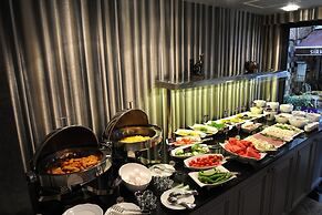 Le Petit Palace Hotel