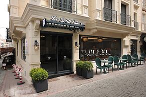 Le Petit Palace Hotel