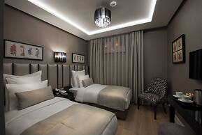 Le Petit Palace Hotel