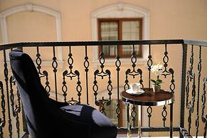 Le Petit Palace Hotel