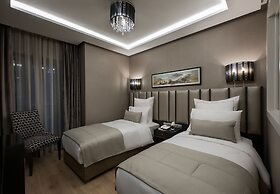 Le Petit Palace Hotel