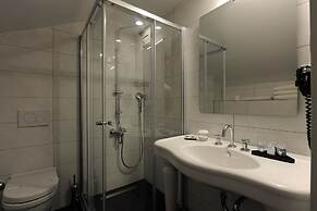 Le Petit Palace Hotel