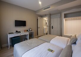 Le Petit Palace Hotel