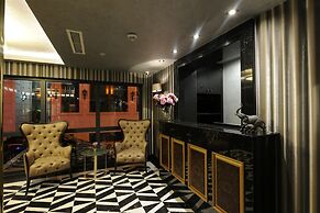 Le Petit Palace Hotel