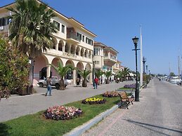 Faros Apartments
