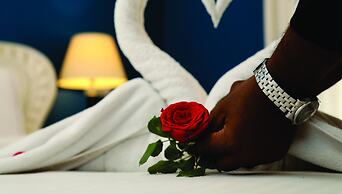 Seasons Hotels & Resorts