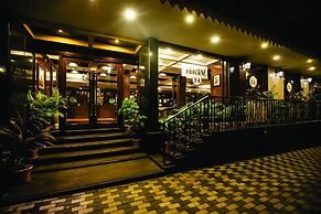 Seasons Hotels & Resorts