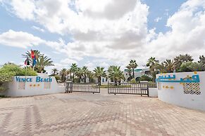 Hotel Venice Beach - Families and Couples Only