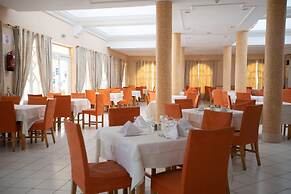 Hotel Venice Beach - Families and Couples Only