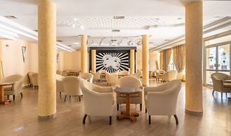 Hotel Venice Beach - Families and Couples Only