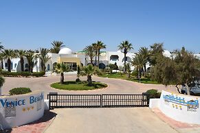 Hotel Venice Beach - Families and Couples Only