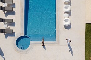 White Dunes Luxury Boutique Hotel