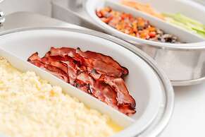 White Dunes Luxury Boutique Hotel