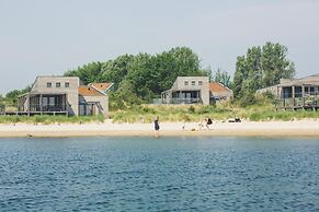 Oasis Punt-West Hotel & Beach Resort
