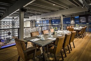 Oasis Punt-West Hotel & Beach Resort