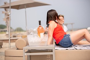 Oasis Punt-West Hotel & Beach Resort
