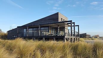 Oasis Punt-West Hotel & Beach Resort