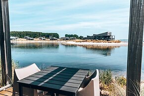 Oasis Punt-West Hotel & Beach Resort
