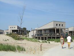 Oasis Punt-West Hotel & Beach Resort