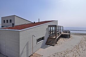 Oasis Punt-West Hotel & Beach Resort