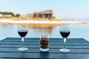 Oasis Punt-West Hotel & Beach Resort