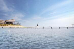 Oasis Punt-West Hotel & Beach Resort