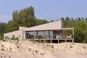Oasis Punt-West Hotel & Beach Resort