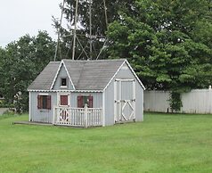 Inn at Amish Door