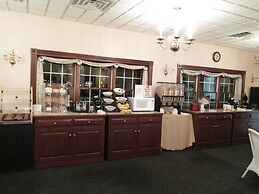 Inn at Amish Door