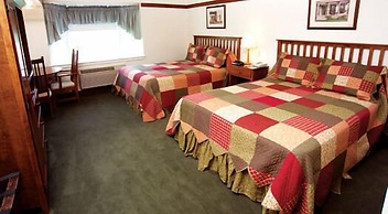 Inn at Amish Door