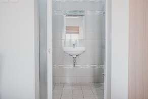 RedDoorz Plus @ Karet Pedurenan 3