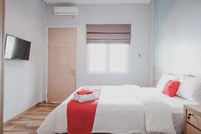 RedDoorz Plus @ Karet Pedurenan 3