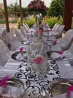 Batter Boys Boutique Hotel