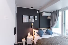 Mono House Hongdae 2