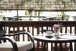 Baan Luang Rajamaitri Historic Inn