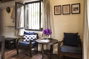 Baan Luang Rajamaitri Historic Inn