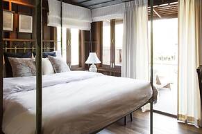 Baan Luang Rajamaitri Historic Inn