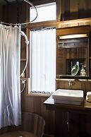 Baan Luang Rajamaitri Historic Inn