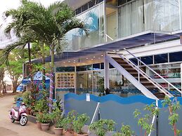 Alon Travelers Lodge