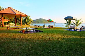 New Travel Beach Resort