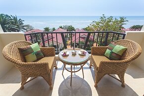 New Travel Beach Resort