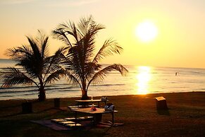 New Travel Beach Resort