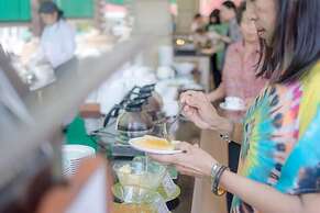 New Travel Beach Resort