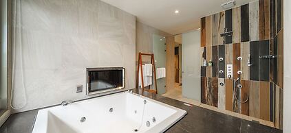 Sun Dialogue Hotel by Cosmos Creation