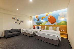 Sun Dialogue Hotel by Cosmos Creation