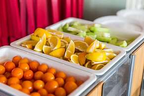 Sun Dialogue Hotel by Cosmos Creation