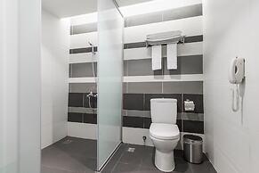 Sun Dialogue Hotel by Cosmos Creation