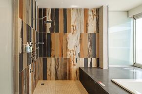 Sun Dialogue Hotel by Cosmos Creation