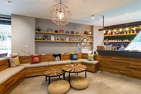 Sun Dialogue Hotel by Cosmos Creation